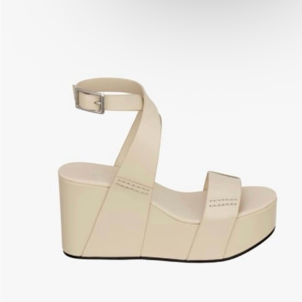 Zara CNDL 10 Leather Sandals